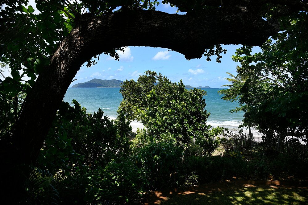 Mission Beach Luxury Holiday • Seasons at South Mission